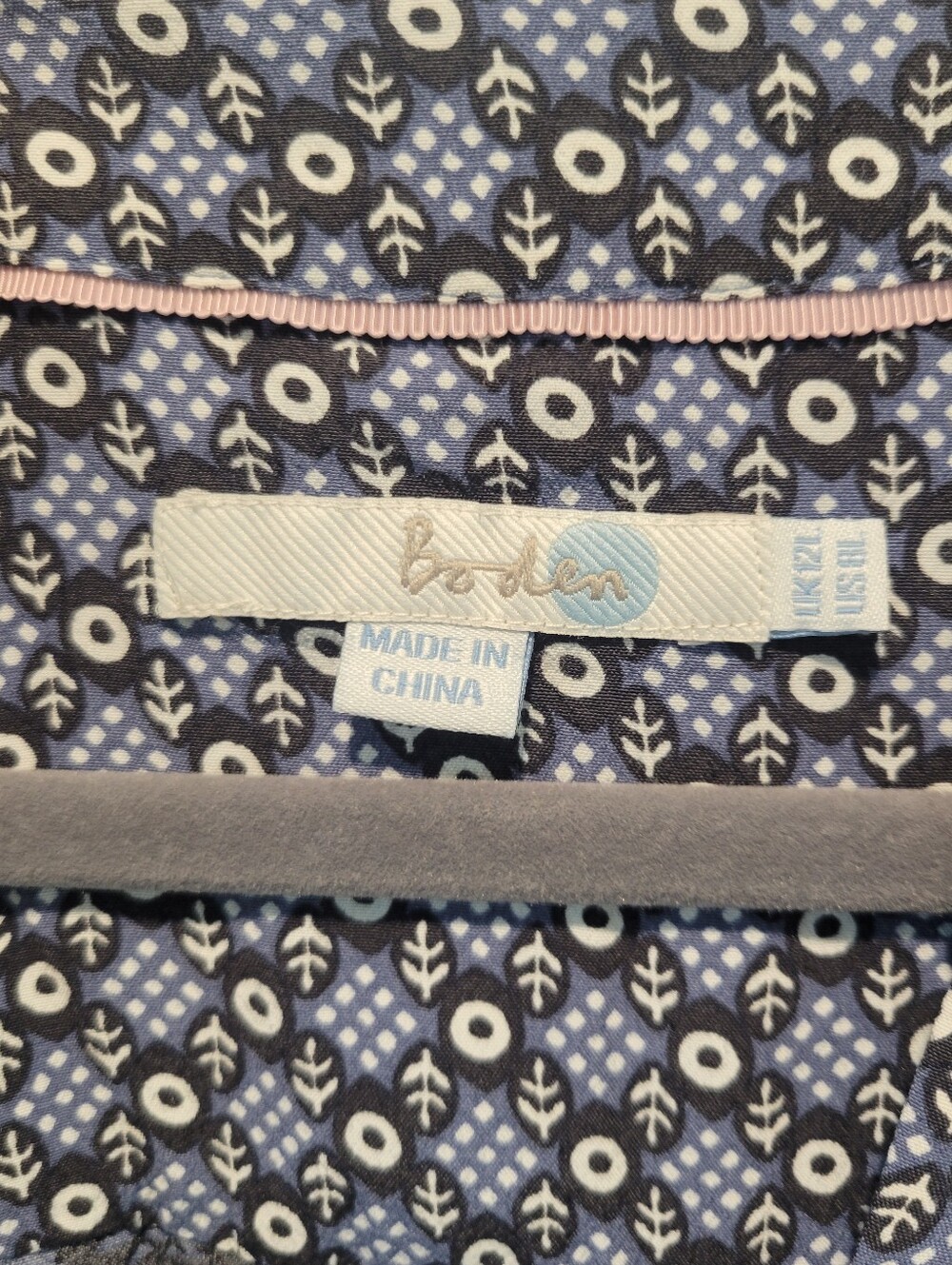 Boden Mollie Floral Blue and White Dress - Picture 4 of 6